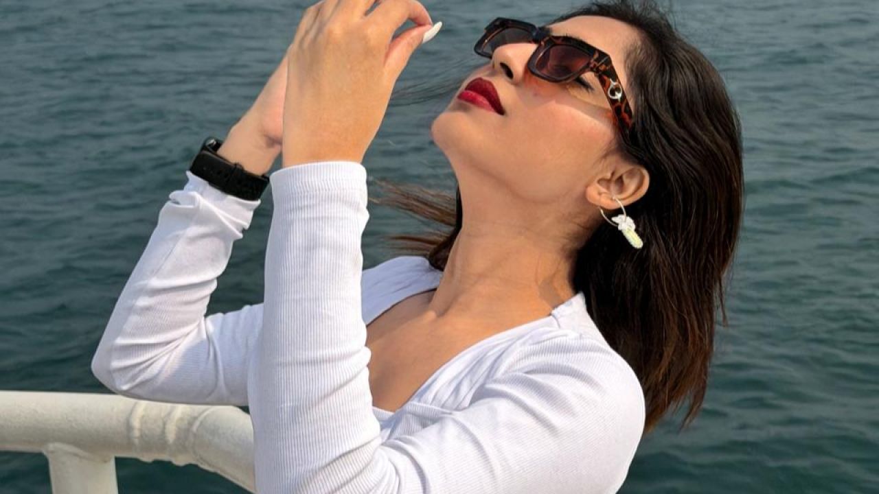 লাক্সের আলো ছুঁয়ে গ্ল্যামারের দুনিয়ায় কনকের স্বপ্নযাত্রা