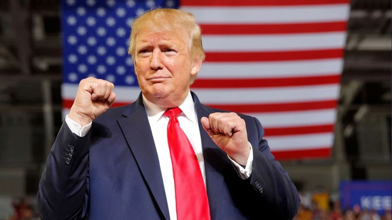 ইরান অর্থনৈতিকভাবে ভেঙে পড়ছে ‘দাবি ট্রাম্পের’