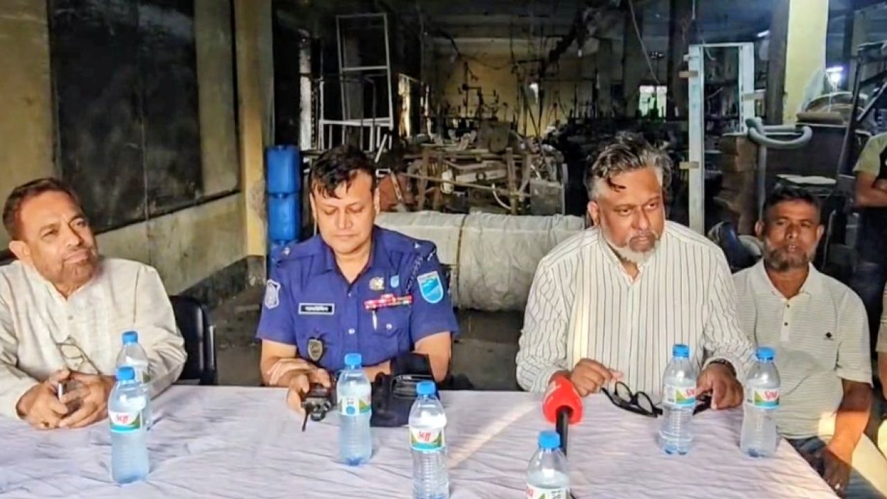 রূপগঞ্জে তারাবো পৌরসভায় মাদক, চুরি ও ছিনতাই নির্মূলে সচেতনতামূলক সভা
