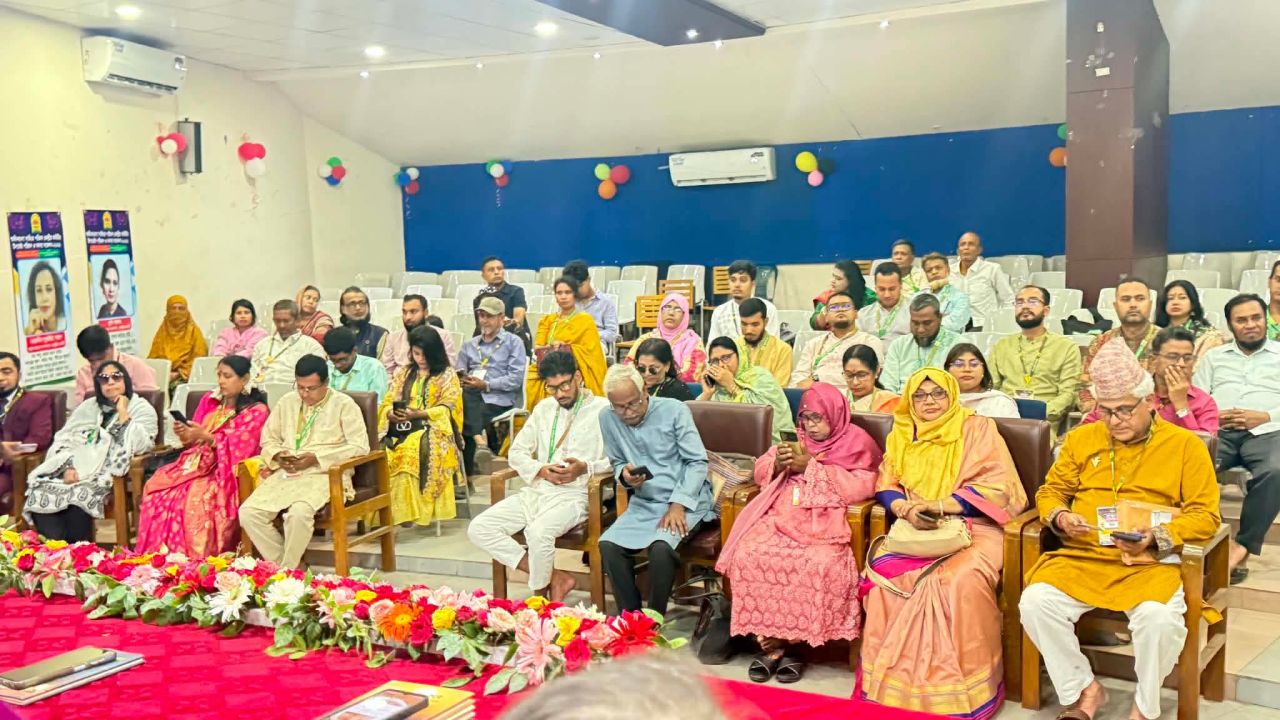 স্বাধীনবাংলা সাহিত্য পরিষদের কেন্দ্রীয় সম্মেলন অনুষ্ঠিত