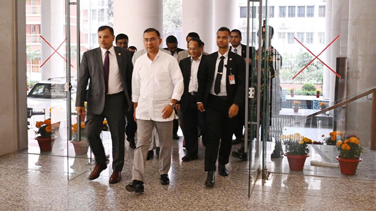 সচিবালয়ে ১৬৯ পুলিশের বদলি নিয়ে তদবিরের সুযোগ নেই: স্বরাষ্ট্র মন্ত্রণালয়