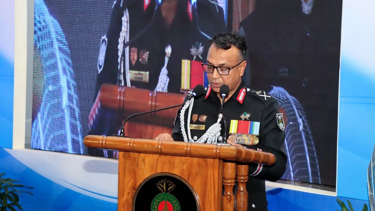 র‍্যাবকে সম্মানজনক জায়গায় নিয়ে যেতে চাই: ডিজি