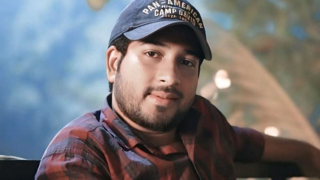 ছিনতাইকারীর কবলে পরিচালক সোহেল খান