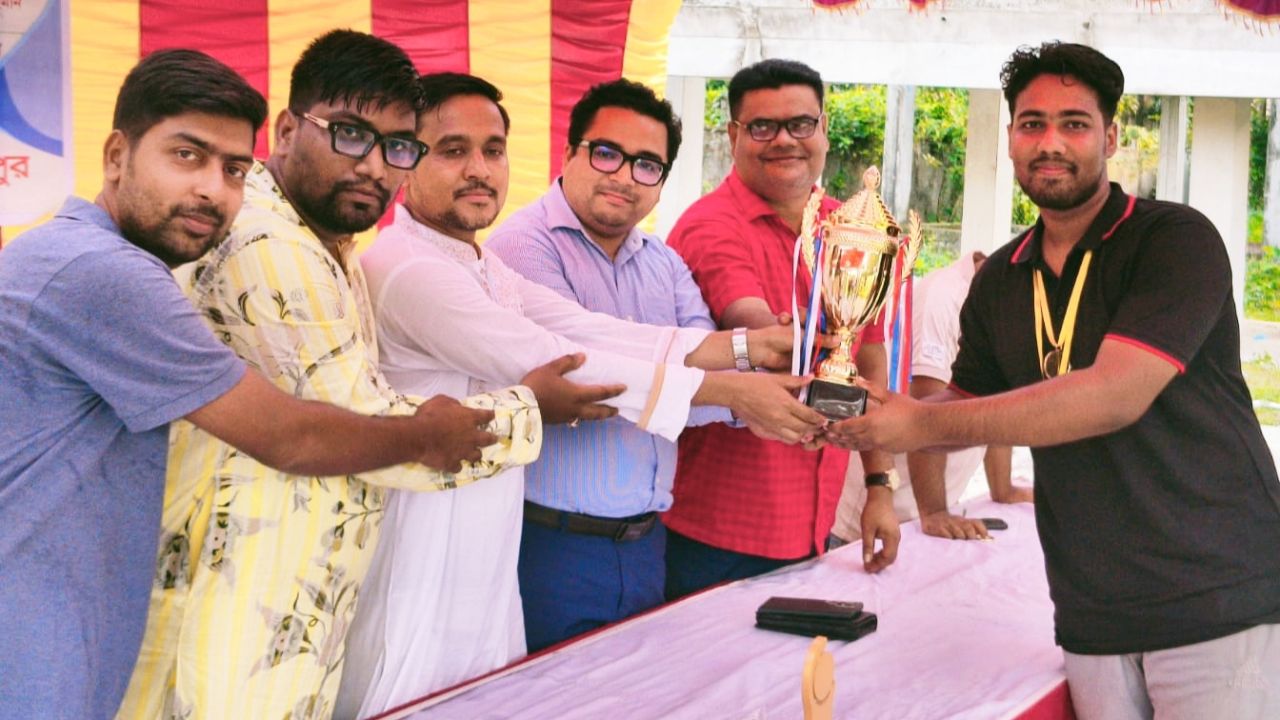 মণিরামপুরে আন্তঃবিশ্ববিদ্যালয় ক্রিকেট টুর্নামেন্ট ও ঈদ পুনর্মিলনী